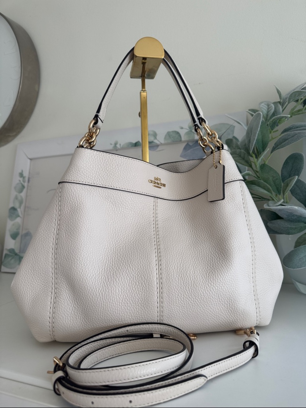 Coach Cream Pebbled Leather Shoulder Bag with Gold Hardware - Picture 11 of 11
